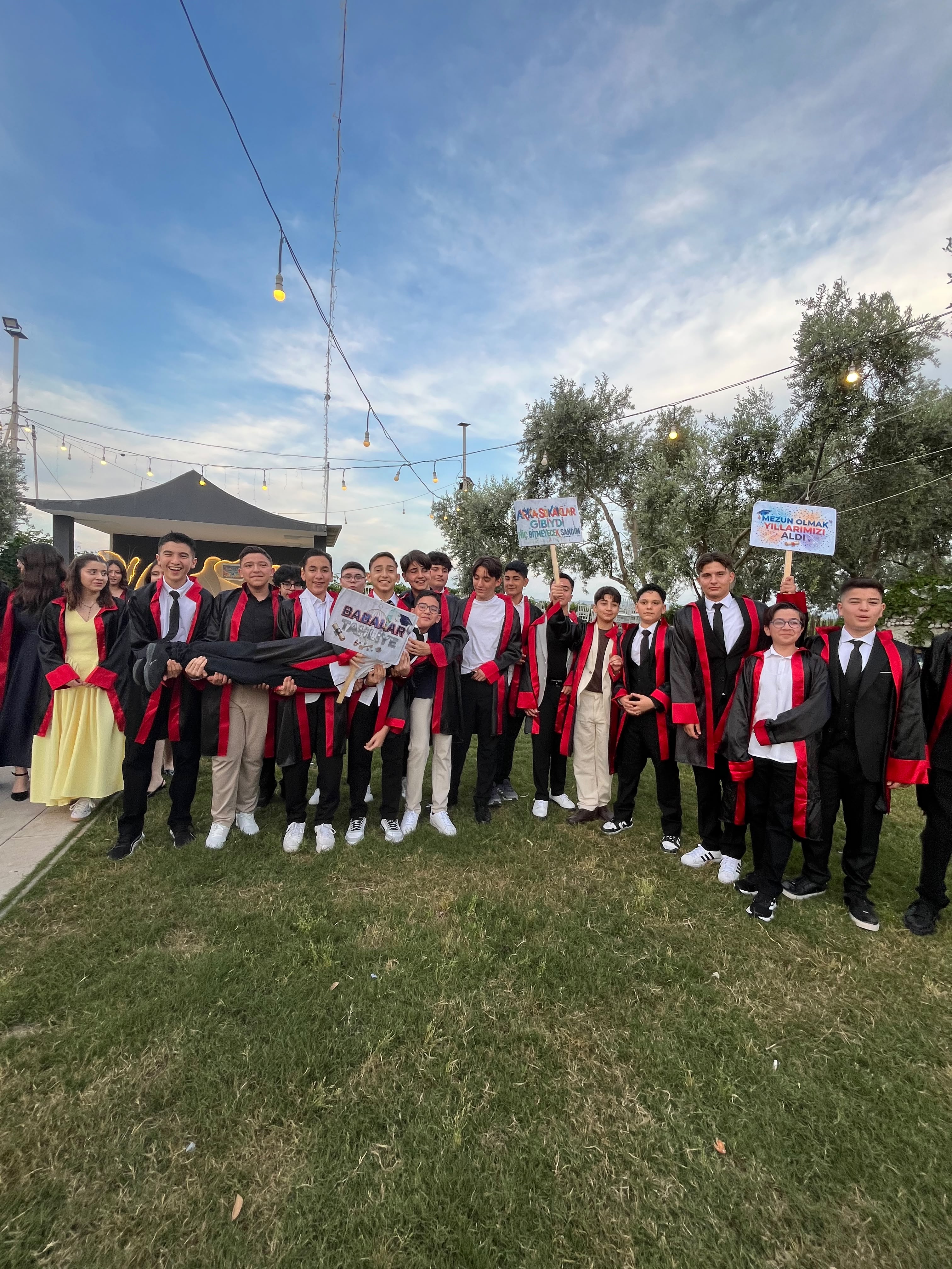 Mezuniyet Kutlaması